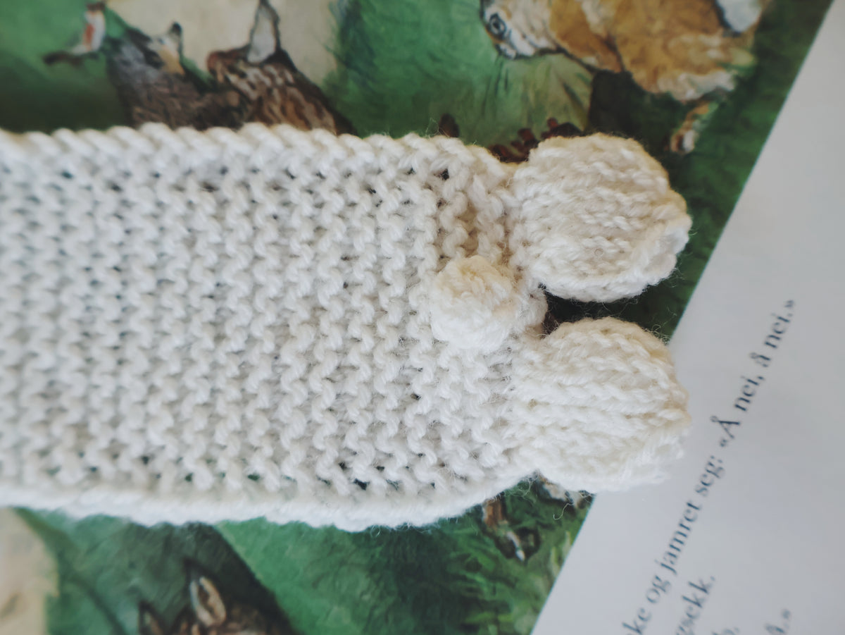 Book Bear and Book Bunny - english pattern